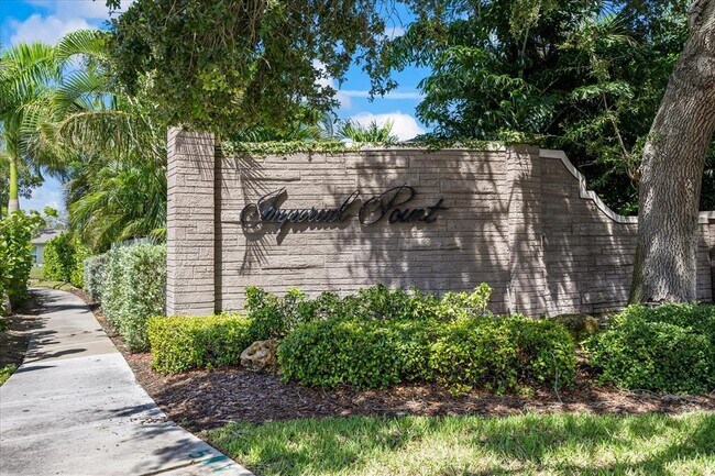 Foto del edificio - 10280 Imperial Point Dr W