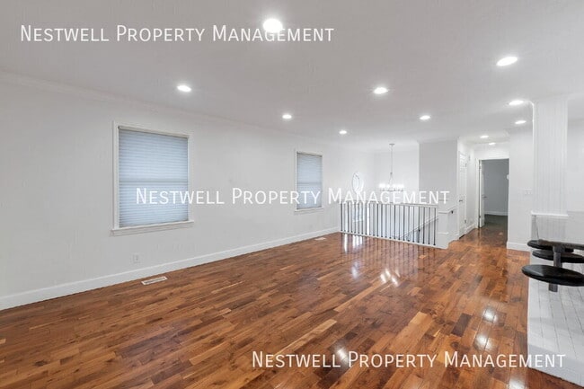 Building Photo - 310 W 4620 N