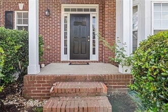 Building Photo - 3852 Roxfield Dr NE
