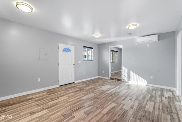 Foto del edificio - 421 E Colden Ave