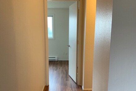 Building Photo - Salem 12-Plex