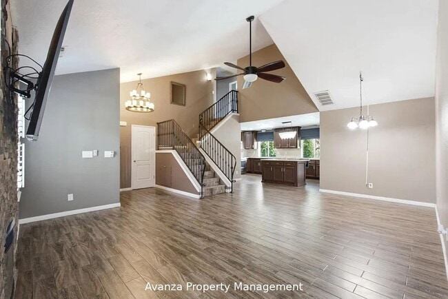 Building Photo - Home for Rent 8735 N. Cedar Ave Unit 151, Fresno, CA 93720 3 Bedroom/2.5 Bath Condo in Fresno (Sh...