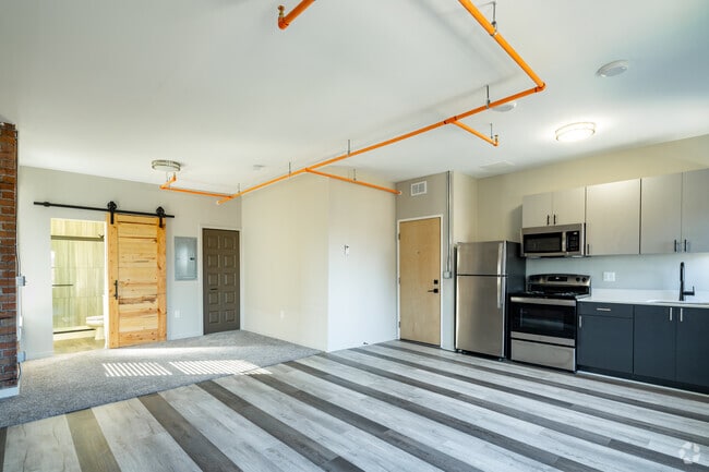 Studio - 375 SF - The Lindley