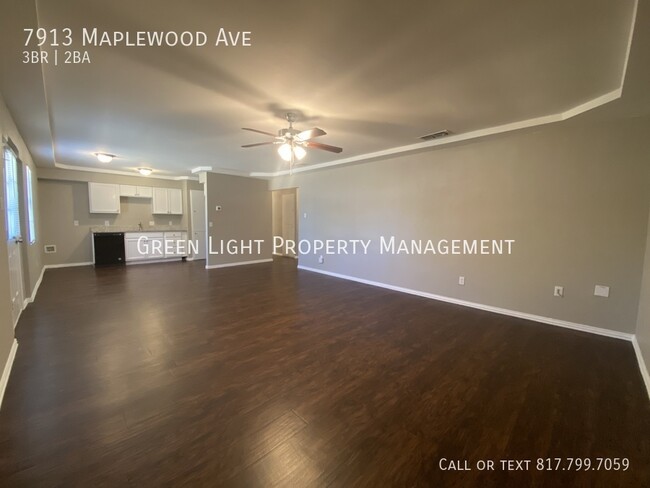 Foto del edificio - 7913 Maplewood Ave