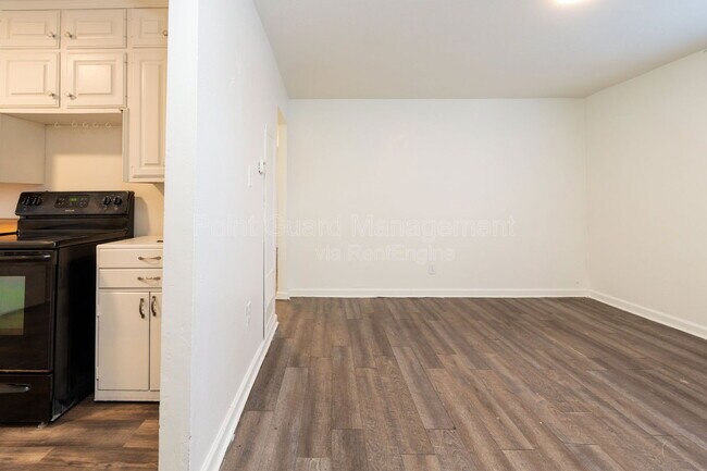 Foto del edificio - 4471 E Boston Dr