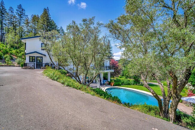 Foto del edificio - Welcome to Your Luxurious Napa Valley Retr...