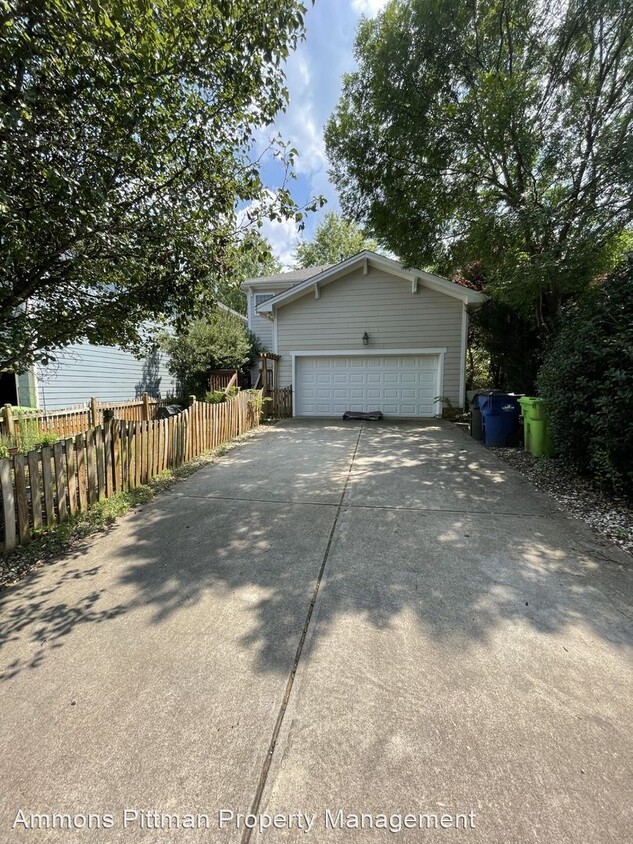 Building Photo - 3 br, 2.5 bath House - 10559 Evergreen Spr...