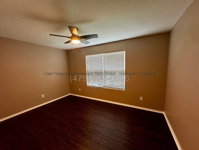Foto del edificio - 15173 Smith Ridge Rd