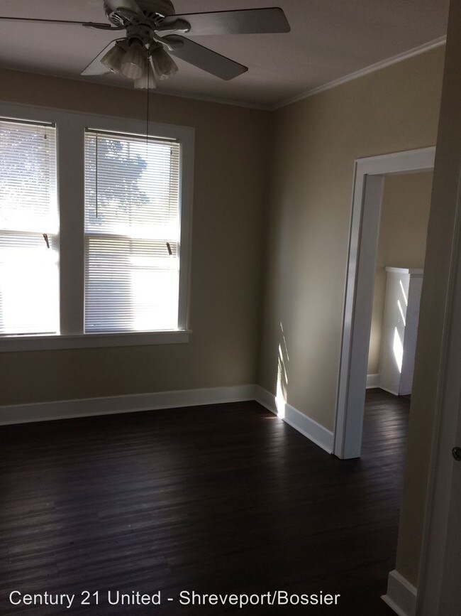 Foto del edificio - 1322 Montgomery Ln