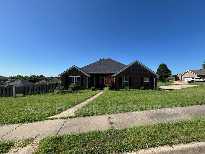 Foto principal - 320 Sienna Dr
