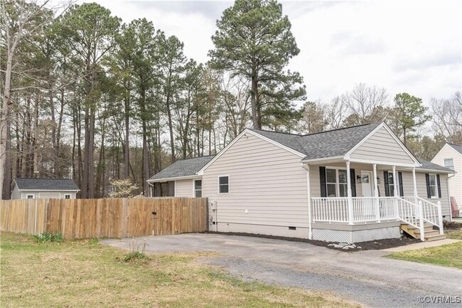 Building Photo - 4304 McIlwaine Dr