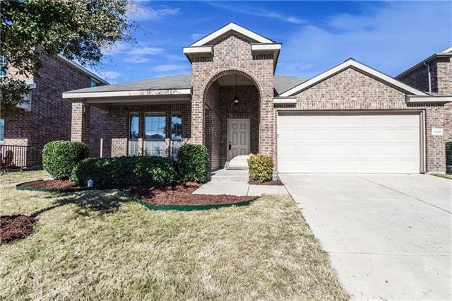 Primary Photo - 1025 Lake Grove Dr