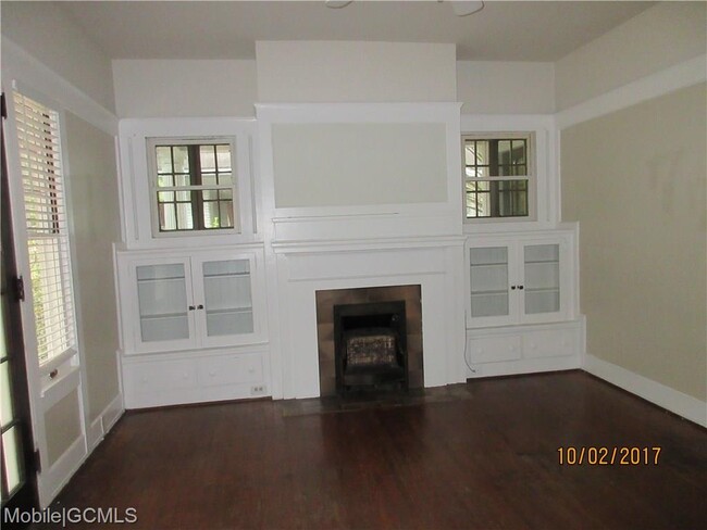 Building Photo - 1576 Dauphin St