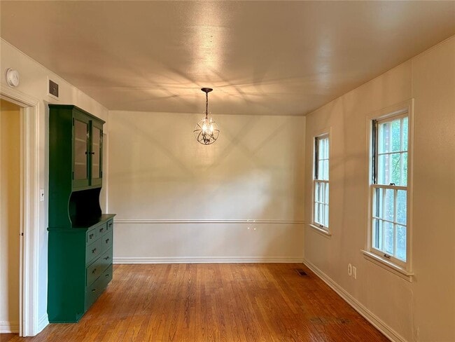 Foto del edificio - 5305 N Walker Ave