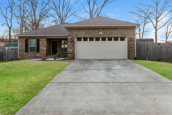 Building Photo - 3617 Stivers Blvd