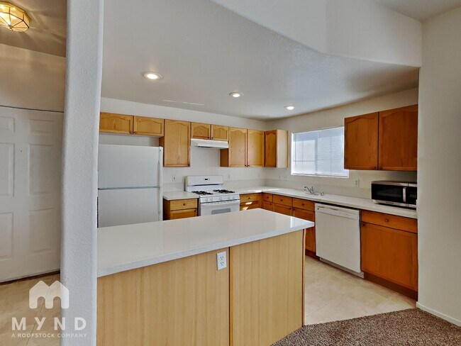 Foto del edificio - 10553 Pine Glen Ave