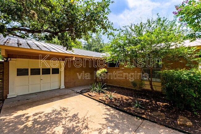 Building Photo - 4601 Lennox Dr