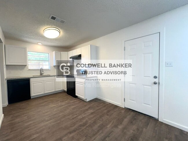 Foto del edificio - 4506 Itasca St