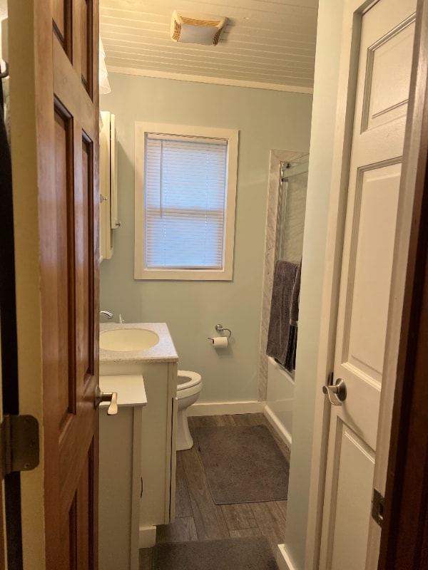 Building Photo - 15 Caldwell Rd