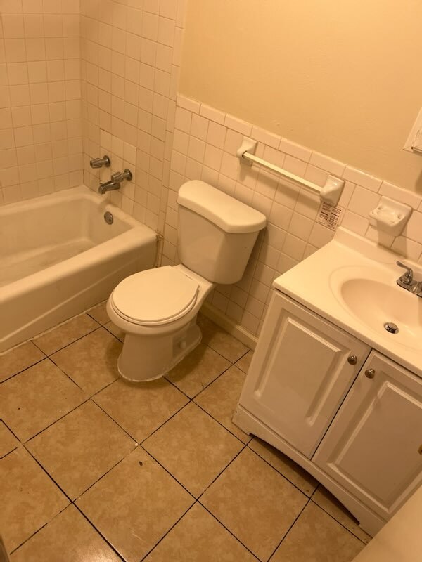 Bathroom - just renovated! - 9943 Sloane Sq