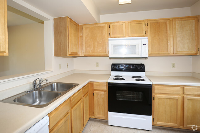 Kitchen - Fairdale Townhomes