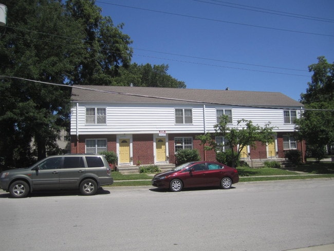 Campustown, Deppe Townhome Rentals - 2403 Knapp St