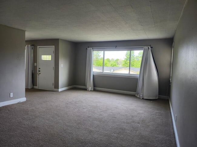 Foto del edificio - 3 bedroom 2 bath home in the desirable Belvoir Area in Chattanooga