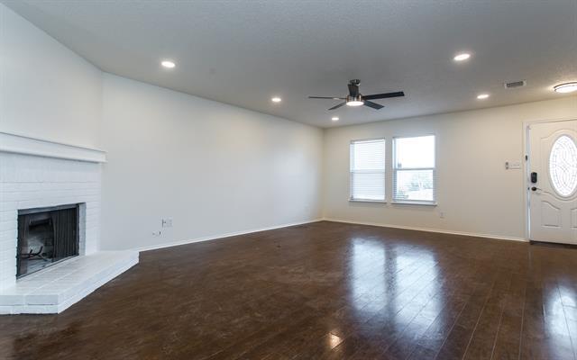 Foto del edificio - 2629 Clear Brook Dr