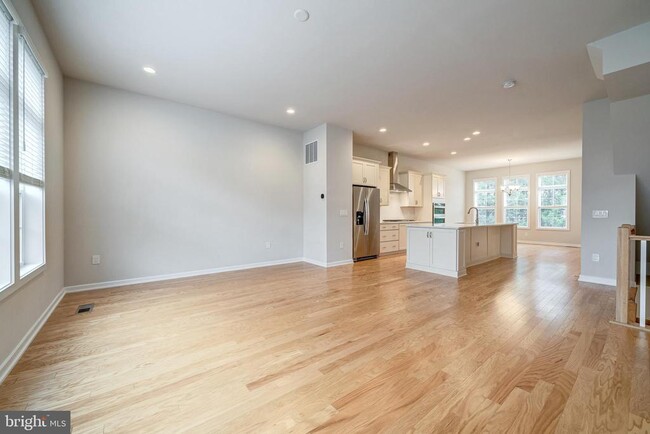 Building Photo - 7354 Dartford Dr