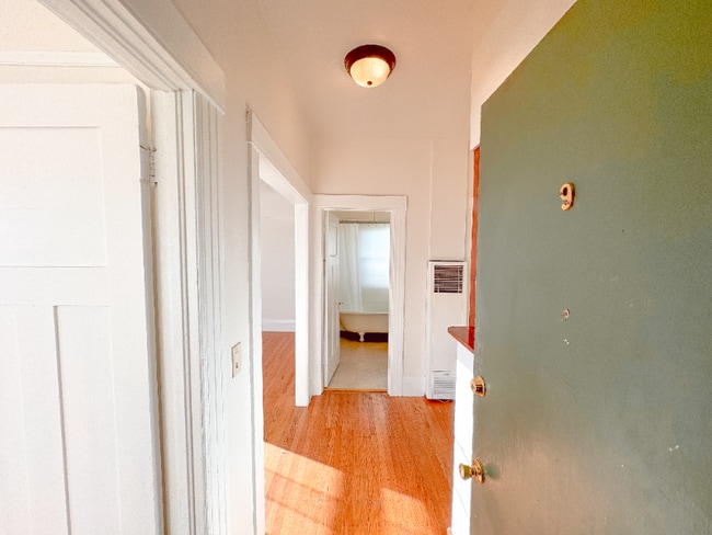 Photo - 1539 Encinal Ave Apartment