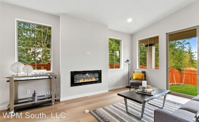 Foto del edificio - 3 br, 2.5 bath House - 12931 193rd Avenue ...