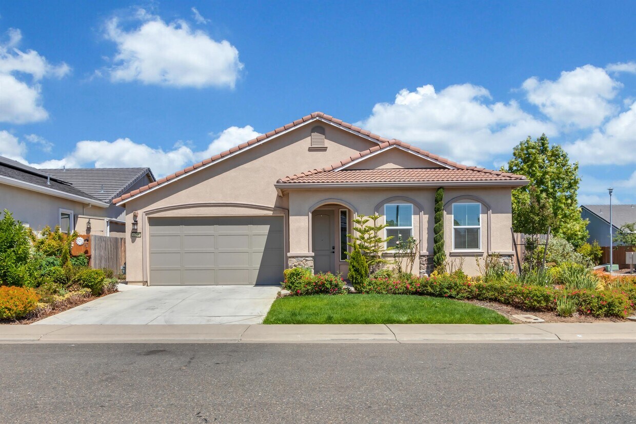 Foto principal - 8759 Summer Sun Way