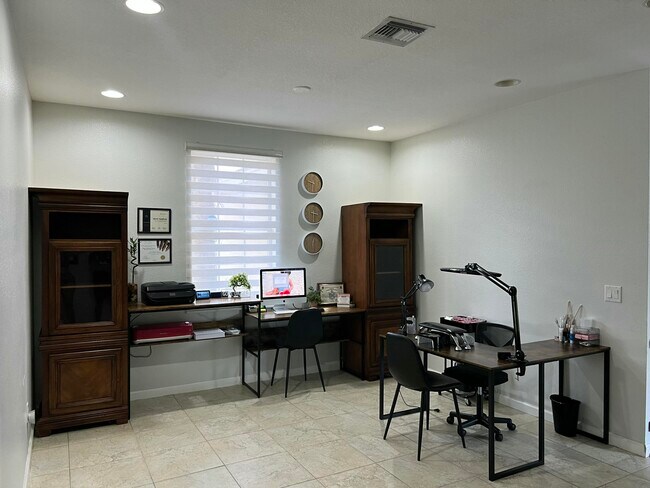 Foto del edificio - 1452 NW Leonardo Cir