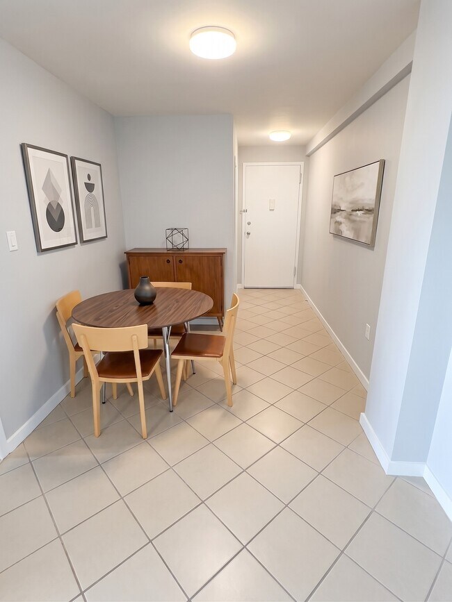 Foto del edificio - 11720 Edgewater Dr