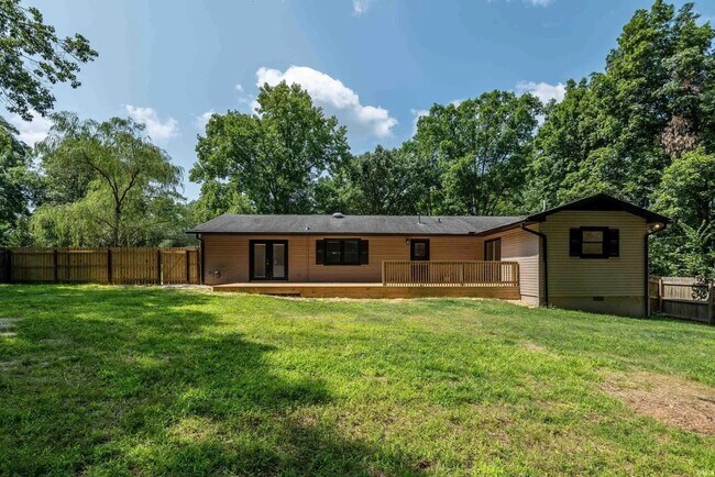 Foto del edificio - 4809 E Ridgewood Dr