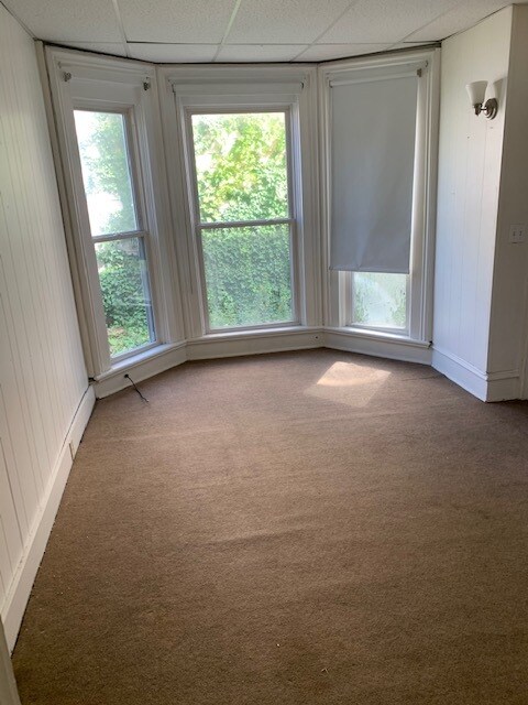 Sala de estar - 350 W 9th St