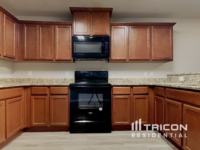Building Photo - 591 Swallowtail Dr