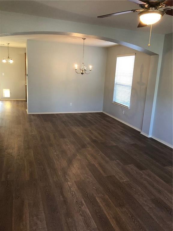 Foto del edificio - 8611 Brock Cir