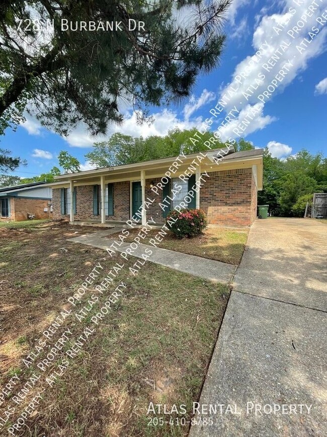 Building Photo - 728 N Burbank Dr