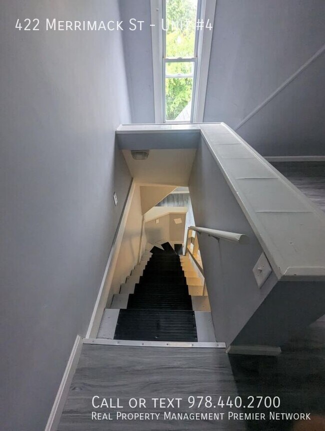 Foto del edificio - 422 Merrimack St