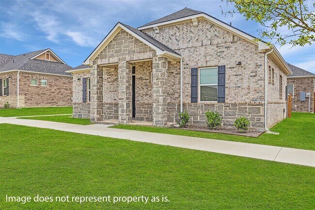 Building Photo - 5900 County Rd 412