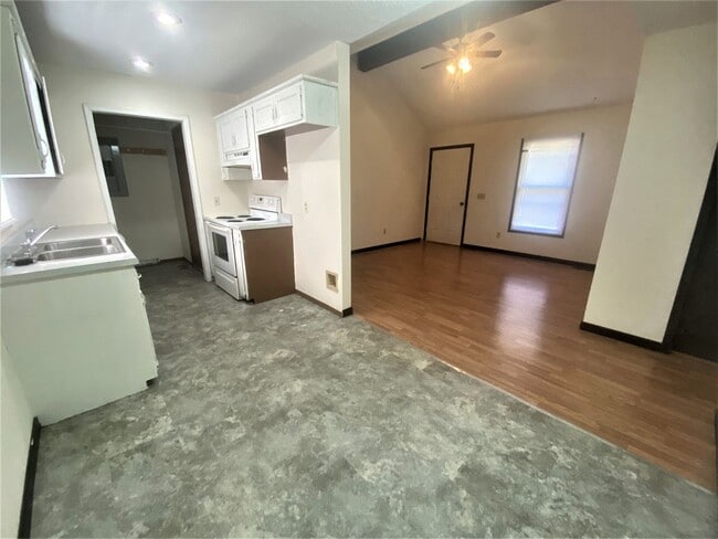 Foto del edificio - LEASING