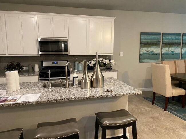 Building Photo - 135 Teralyn Grv Lp