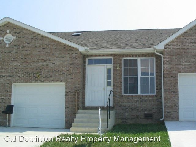 Foto principal - 3 br, 2 bath House - 313 Lora Drive