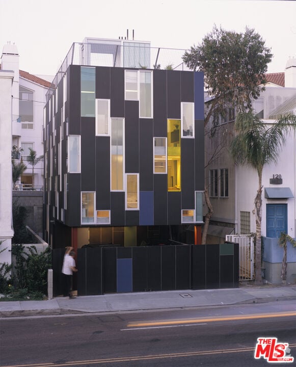 Building Photo - 116 Pacific Ave