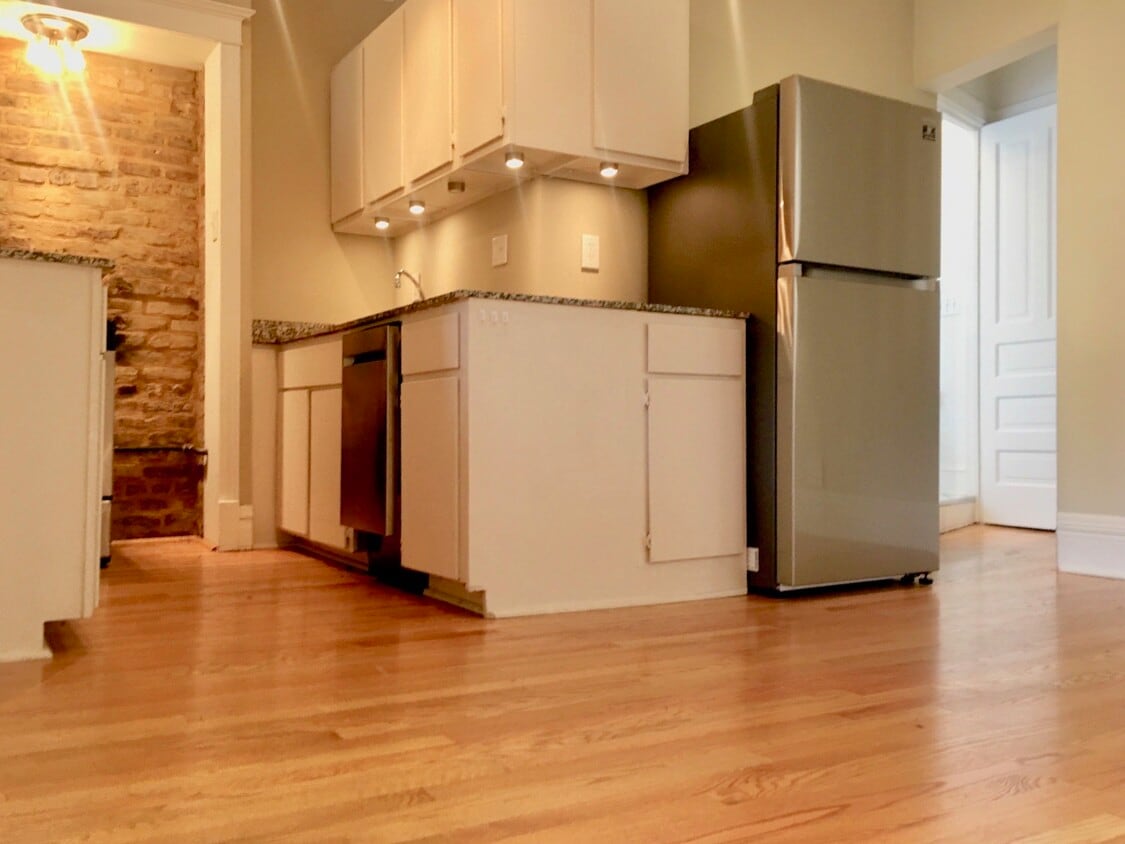 Primary Photo - 1720 N Honore St
