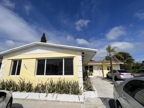 Building Photo - 320 Blue Heron Blvd