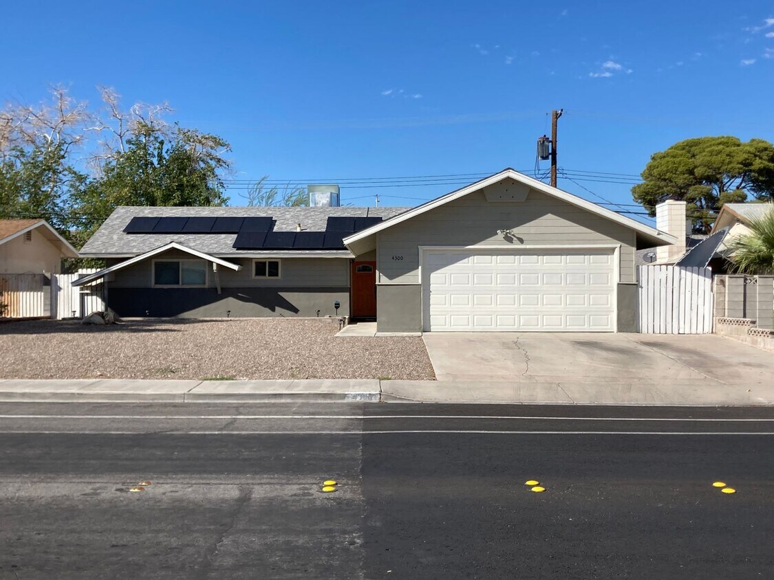 Primary Photo - RENOVATED 4BD/2BA W/ SOLAR PANELS! NO POWE...