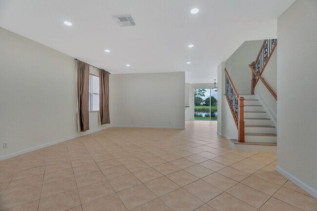 Building Photo - 223 Gazetta Way