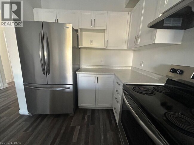 Photo du bâtiment - 221 Grandville Cir